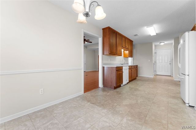 2305 Cross Creek, Tuscaloosa, AL 35404