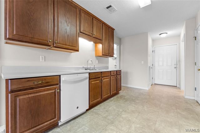 2305 Cross Creek, Tuscaloosa, AL 35404