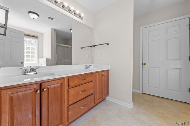 2305 Cross Creek, Tuscaloosa, AL 35404