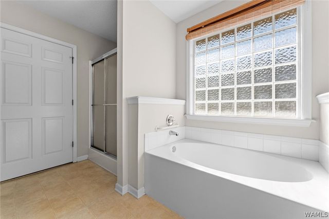 2305 Cross Creek, Tuscaloosa, AL 35404