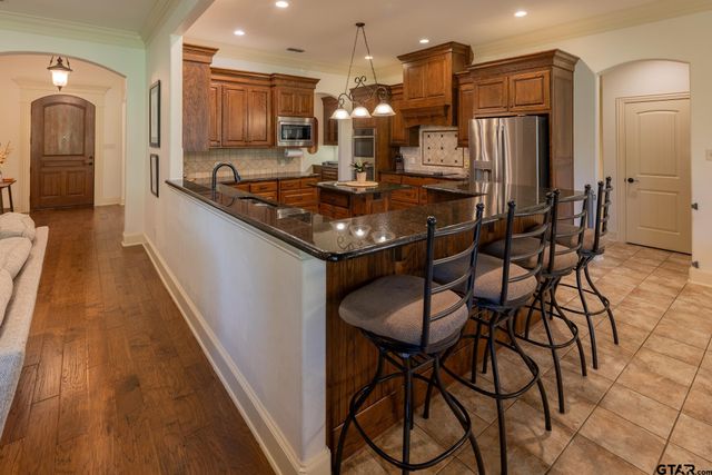14222 Pinebrook, Tyler, TX 75703