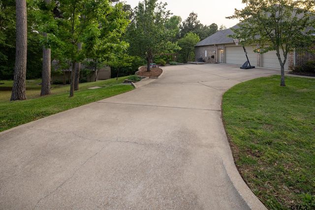 14222 Pinebrook, Tyler, TX 75703