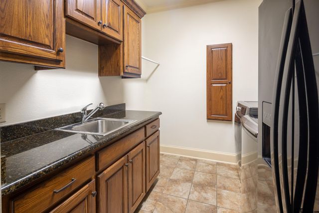 14222 Pinebrook, Tyler, TX 75703