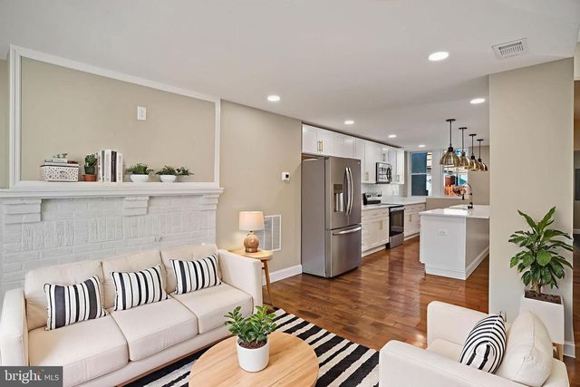 604 N AUGUSTA AVE, Baltimore, MD 21229