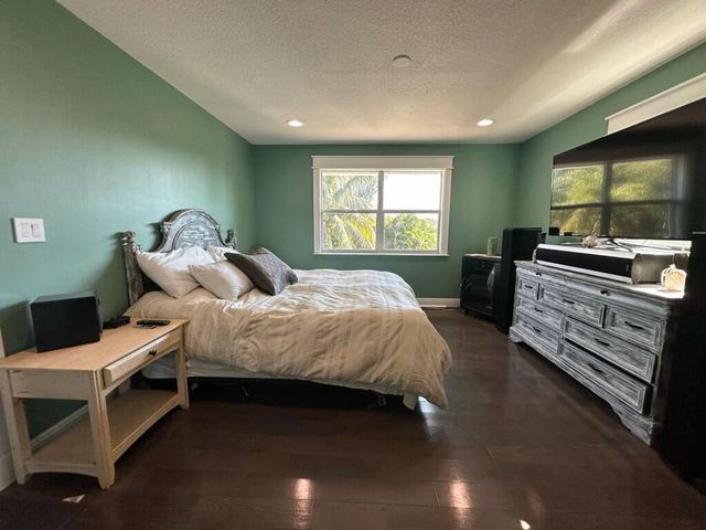 4332 145th Avenue N, Loxahatchee Groves, FL 33470