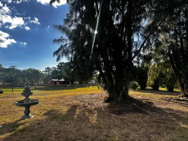 4332 145th Avenue N, Loxahatchee Groves, FL 33470