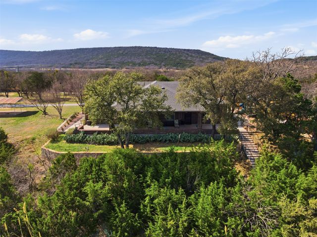 186-1 Long Drive, Palo Pinto, TX 76484