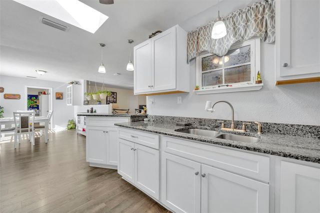 26721 BLOOMFIELD AVENUE, Yalaha, FL 34797