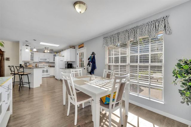 26721 BLOOMFIELD AVENUE, Yalaha, FL 34797