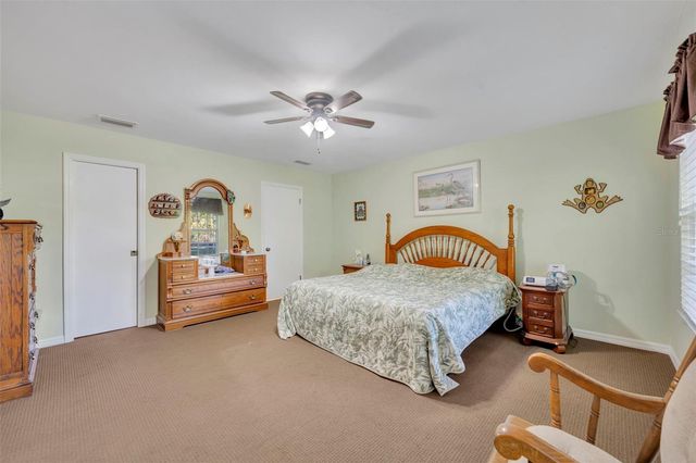 26721 BLOOMFIELD AVENUE, Yalaha, FL 34797