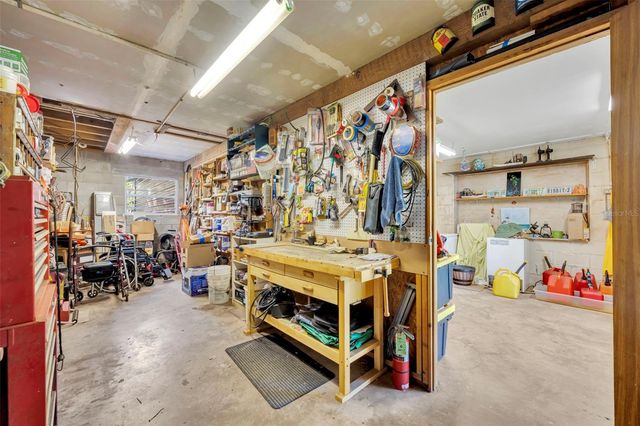 26721 BLOOMFIELD AVENUE, Yalaha, FL 34797