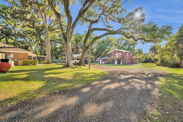 26721 BLOOMFIELD AVENUE, Yalaha, FL 34797