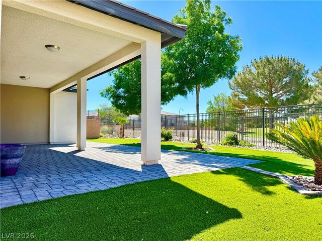 5025 East Beacon Ridge Drive, Pahrump, NV 89061