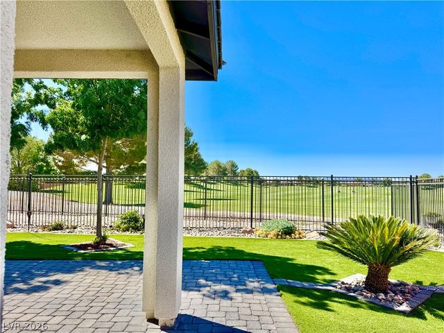 5025 East Beacon Ridge Drive, Pahrump, NV 89061