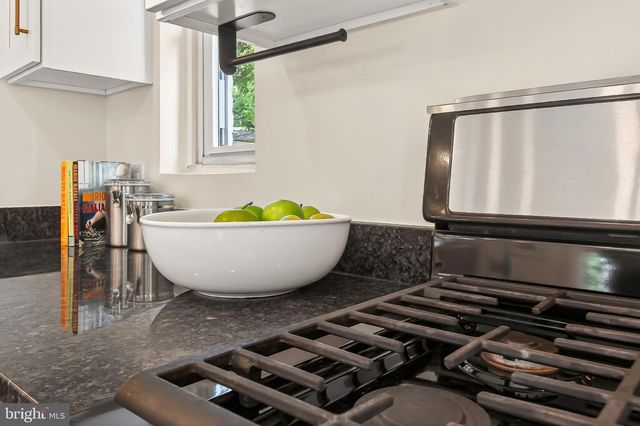 3234 9TH ST S, Arlington, VA 22204