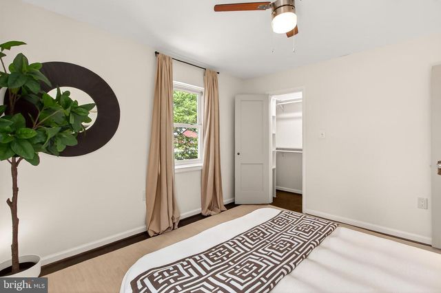 3234 9TH ST S, Arlington, VA 22204
