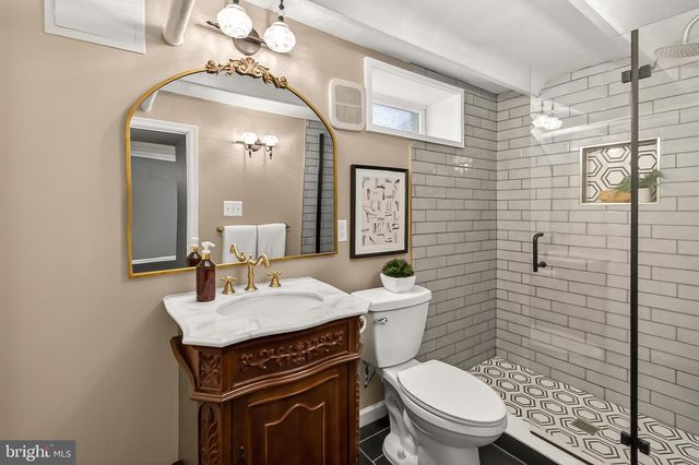 3234 9TH ST S, Arlington, VA 22204