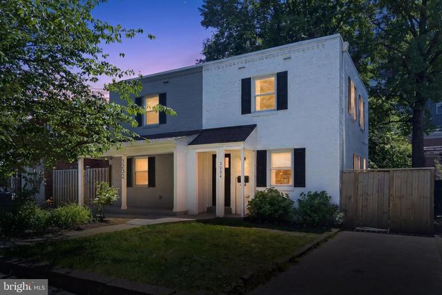3234 9TH ST S, Arlington, VA 22204