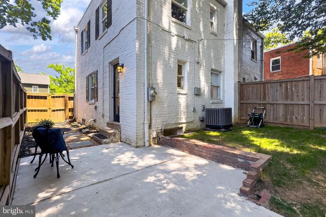3234 9TH ST S, Arlington, VA 22204