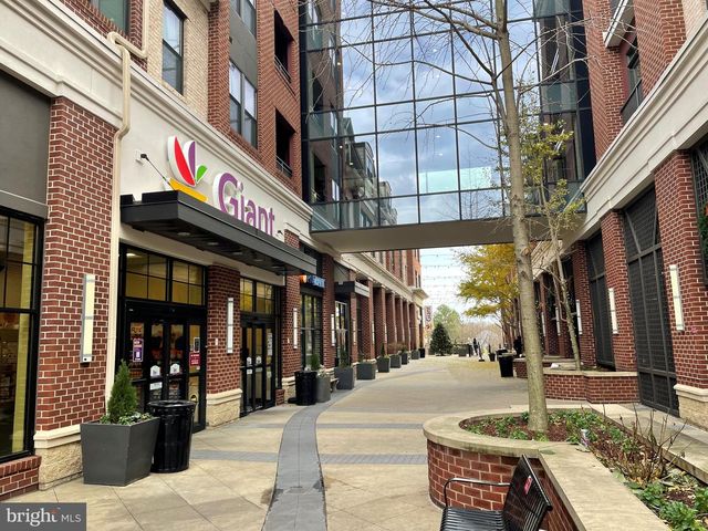 3234 9TH ST S, Arlington, VA 22204