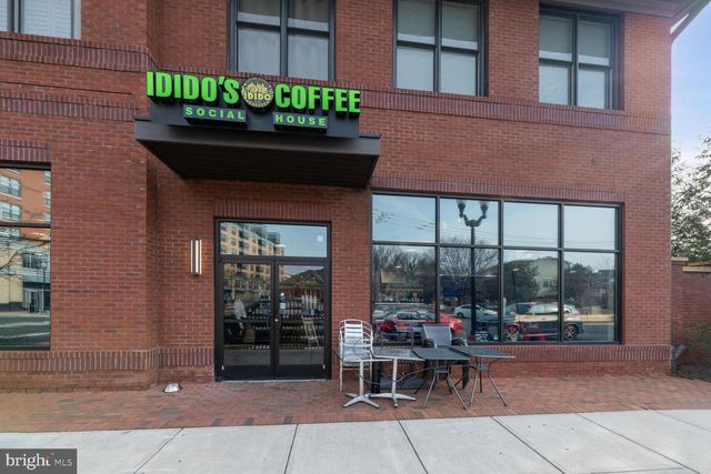 3234 9TH ST S, Arlington, VA 22204