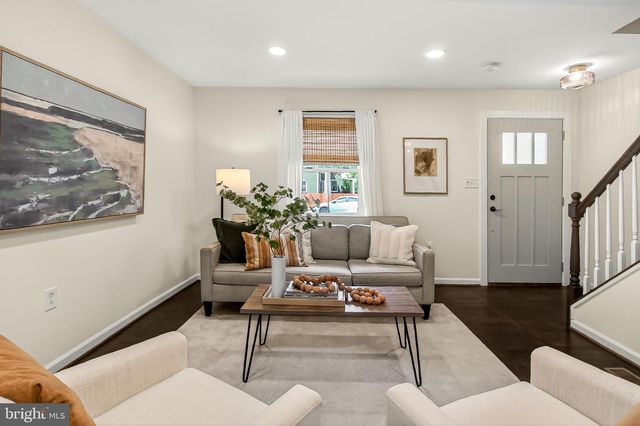 3234 9TH ST S, Arlington, VA 22204