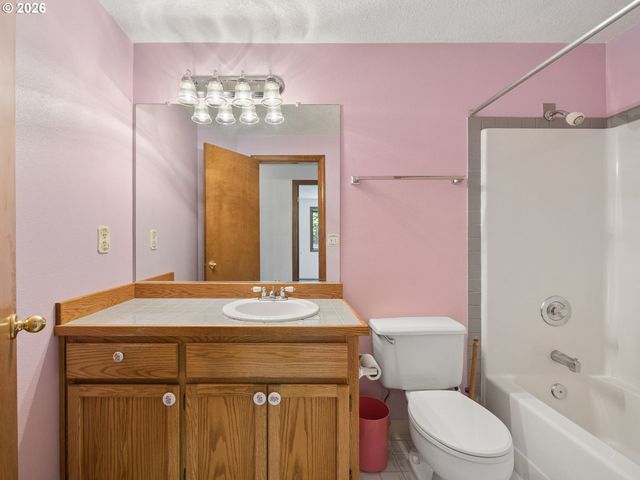 6930 Se 115TH Ave, Portland, OR 97266