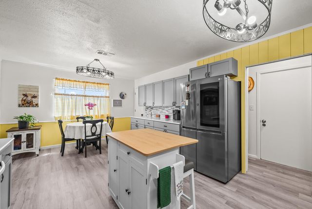 1500 W Garza Street, Slaton, TX 79364