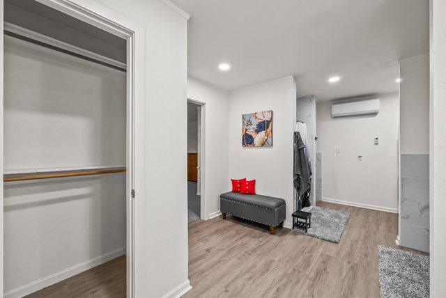 1500 W Garza Street, Slaton, TX 79364