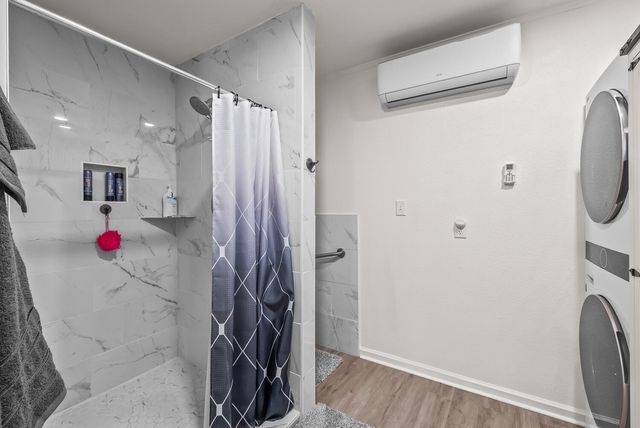 1500 W Garza Street, Slaton, TX 79364