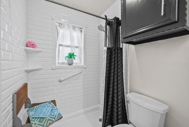 1500 W Garza Street, Slaton, TX 79364