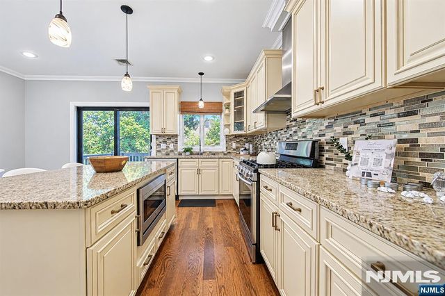 457 Lincoln Avenue 457, Cliffside Park, NJ 07010
