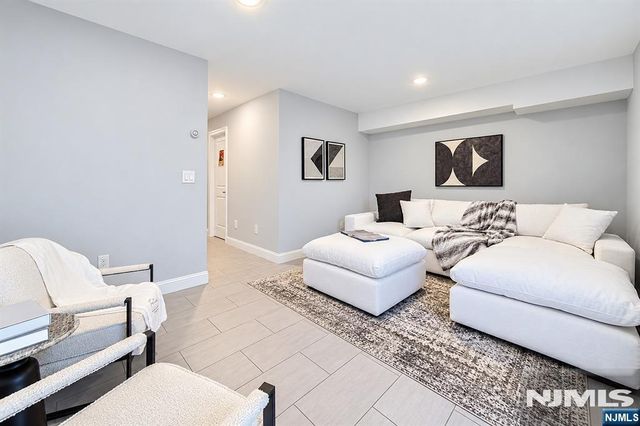 457 Lincoln Avenue 457, Cliffside Park, NJ 07010