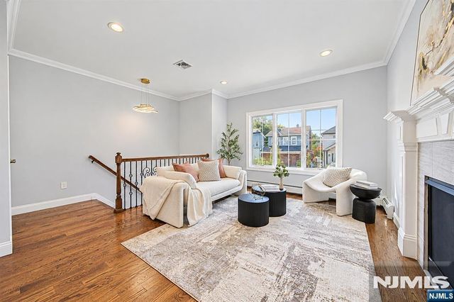 457 Lincoln Avenue 457, Cliffside Park, NJ 07010