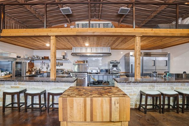1083 Antler Drive, Strawn, TX 76475