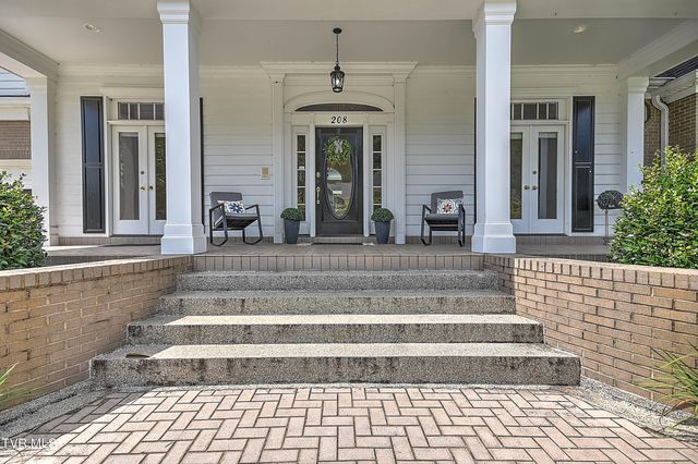 208 Park Ridge Court, Kingsport, TN 37664