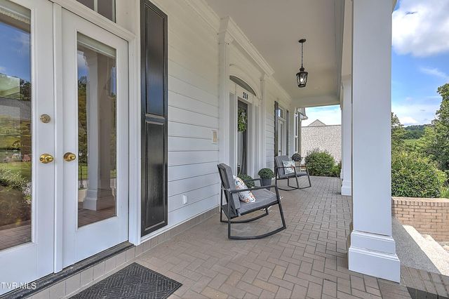 208 Park Ridge Court, Kingsport, TN 37664