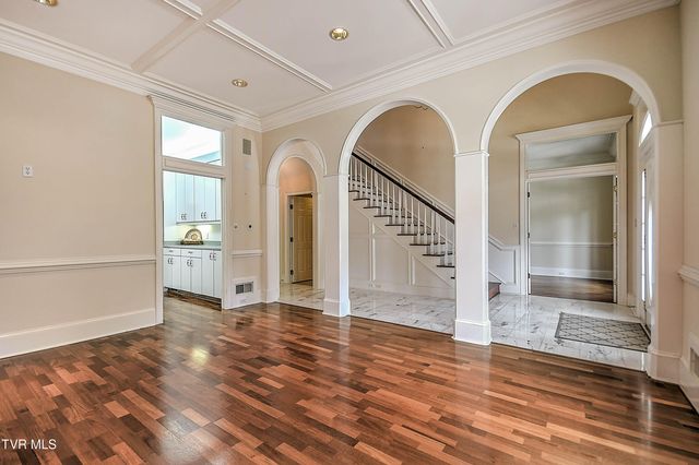 208 Park Ridge Court, Kingsport, TN 37664