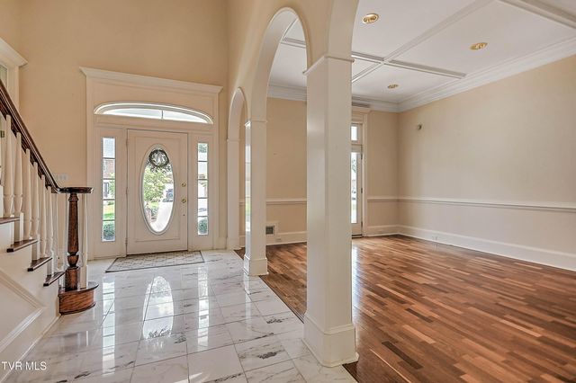 208 Park Ridge Court, Kingsport, TN 37664