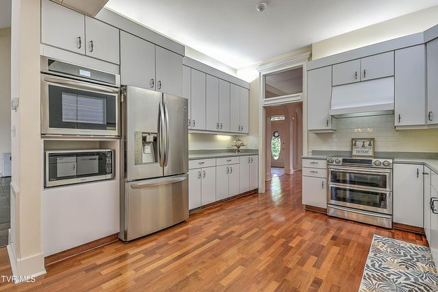 208 Park Ridge Court, Kingsport, TN 37664