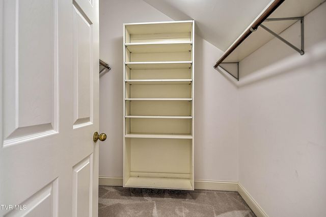 208 Park Ridge Court, Kingsport, TN 37664