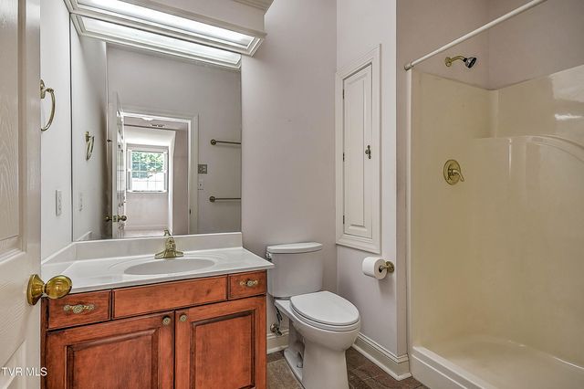 208 Park Ridge Court, Kingsport, TN 37664