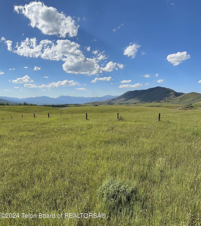 8500 HORSE CREEK MESA Road, Jackson, WY 83001 photo 4