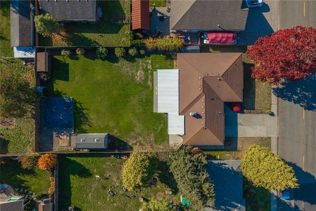 1504 7th Avenue SW, Puyallup, WA 98371