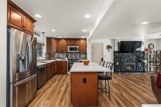 1504 7th Avenue SW, Puyallup, WA 98371