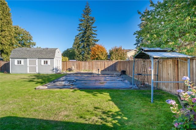 1504 7th Avenue SW, Puyallup, WA 98371