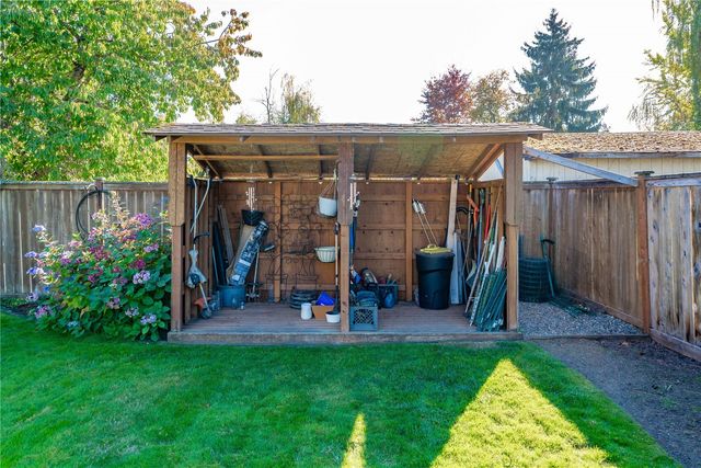 1504 7th Avenue SW, Puyallup, WA 98371