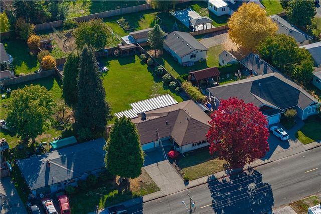 1504 7th Avenue SW, Puyallup, WA 98371