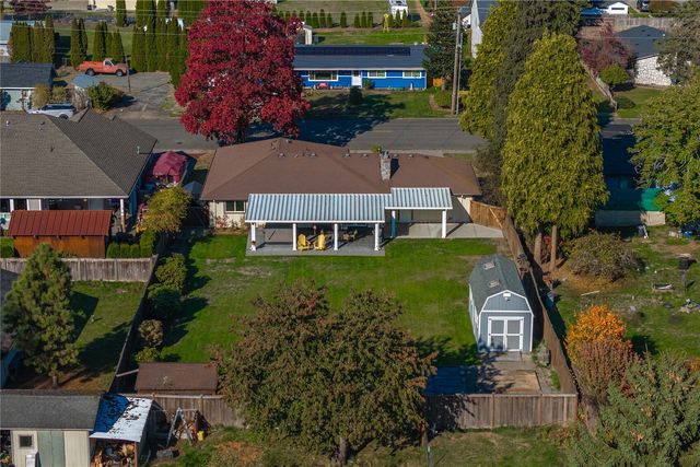 1504 7th Avenue SW, Puyallup, WA 98371