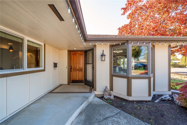 1504 7th Avenue SW, Puyallup, WA 98371
